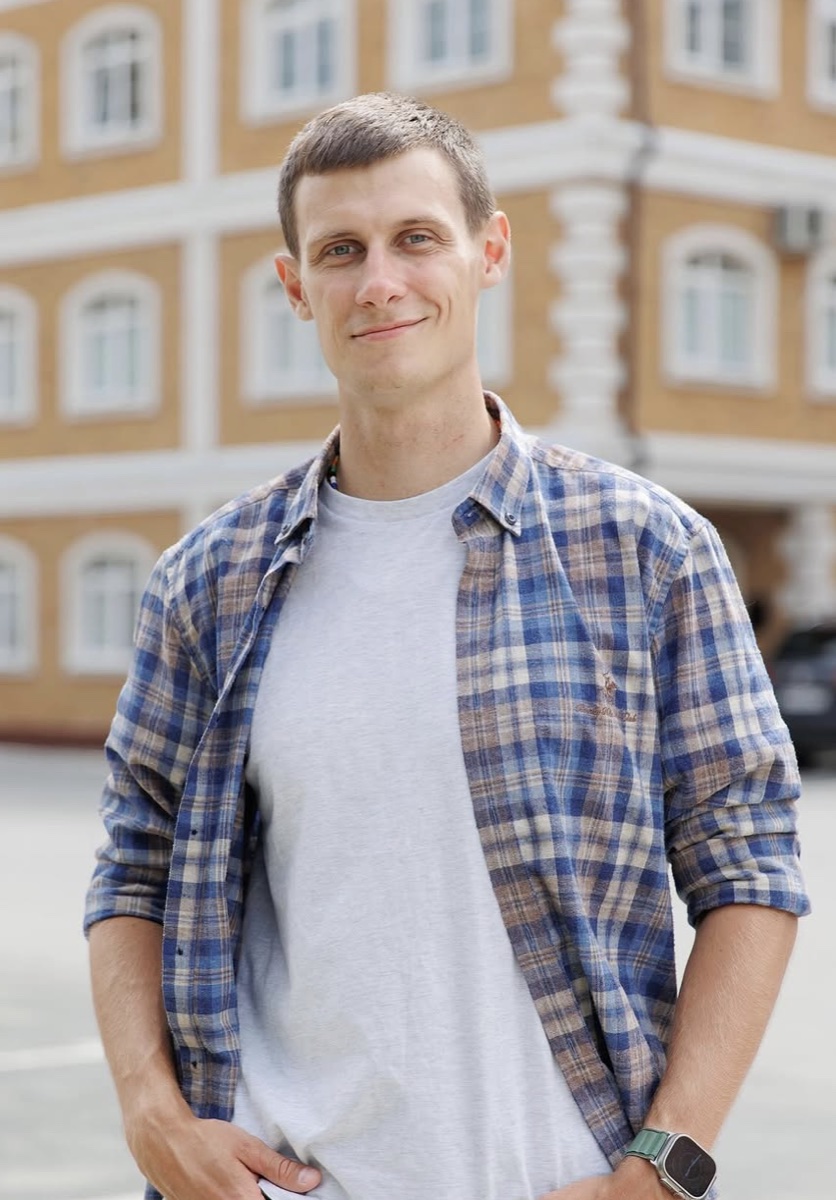 Василий Петренко